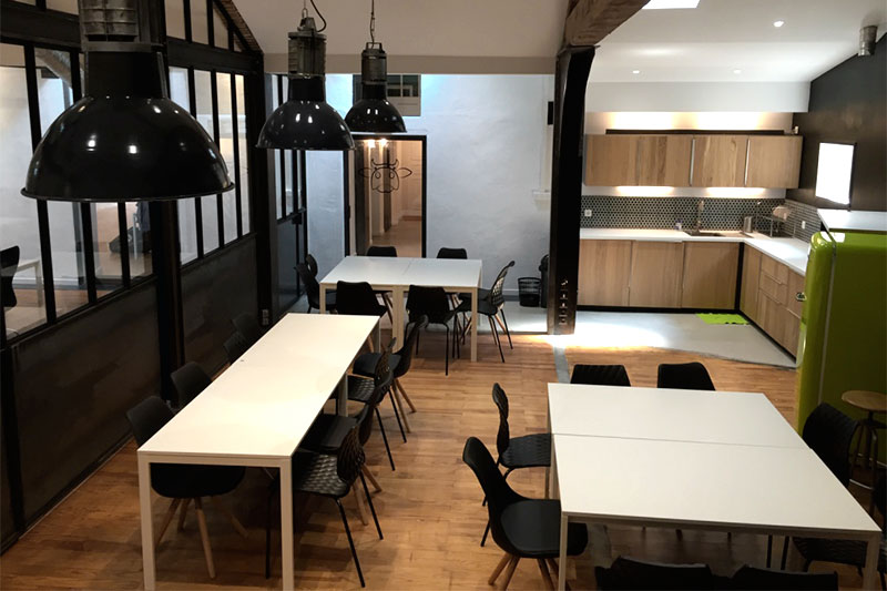 Salle de réunion chez Harrycow